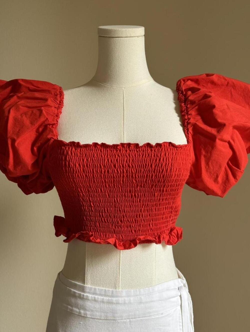 ZARA RED PUFF SLEEVE CROP TOP